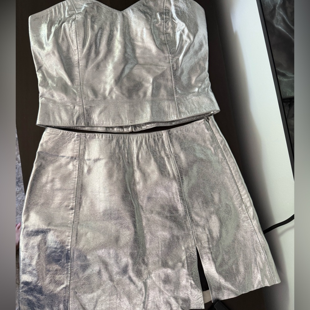 Reformation Veda Two Piece Set Size 4 - Picture 3 of 10